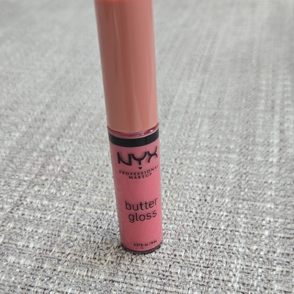 NYX Pink Lip Gloss Butter Shine